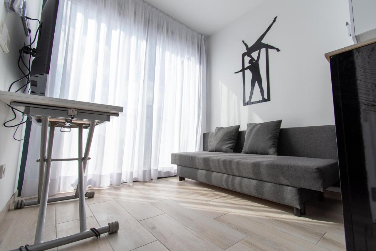Ekilibrio Hotel & Apart-Suites Madrid Extérieur photo